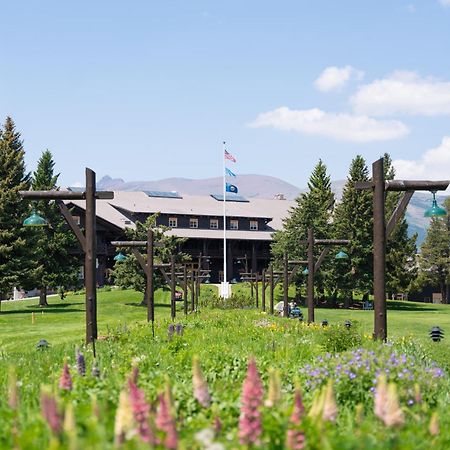 East Glacier Park Village冰川公园旅馆别墅 外观 照片