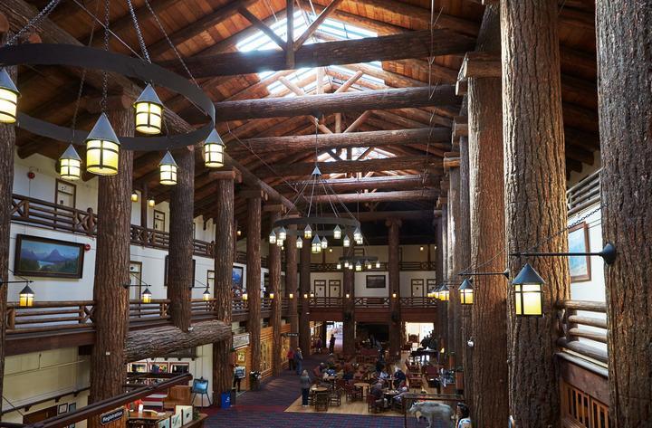 East Glacier Park Village冰川公园旅馆别墅 外观 照片