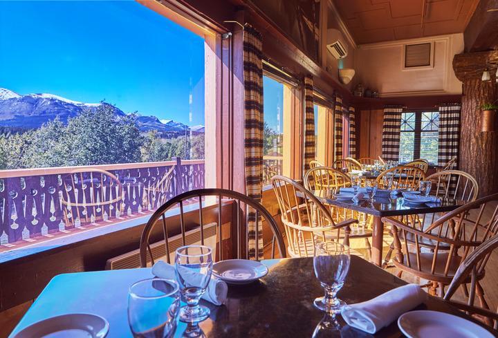 East Glacier Park Village冰川公园旅馆别墅 外观 照片