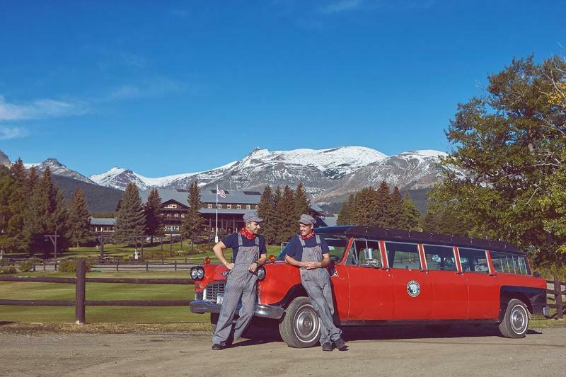 East Glacier Park Village冰川公园旅馆别墅 外观 照片